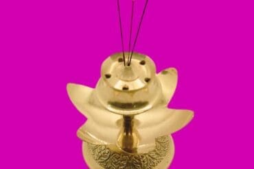 Kamal Agarbatti Stand – Lotus-Shaped Brass Incense Holder for Pooja and Home Décor
