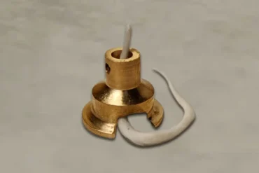 Brass Round Thiri Holder Stand